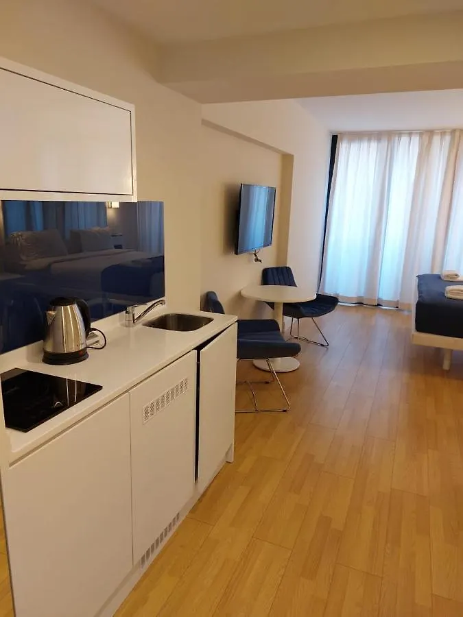 Orbi City Twin Towers Батуми